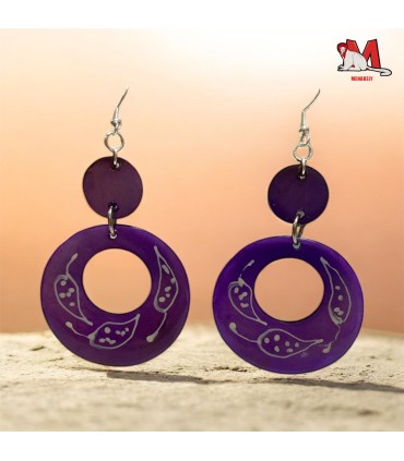 Boucle d'oreille en corne recyclée